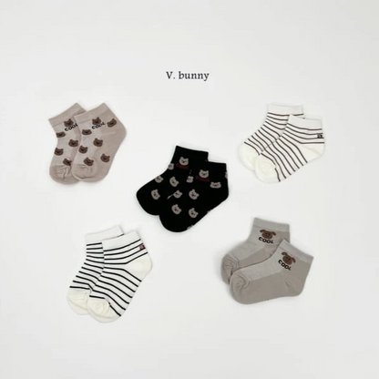 V Bunny Socks Set